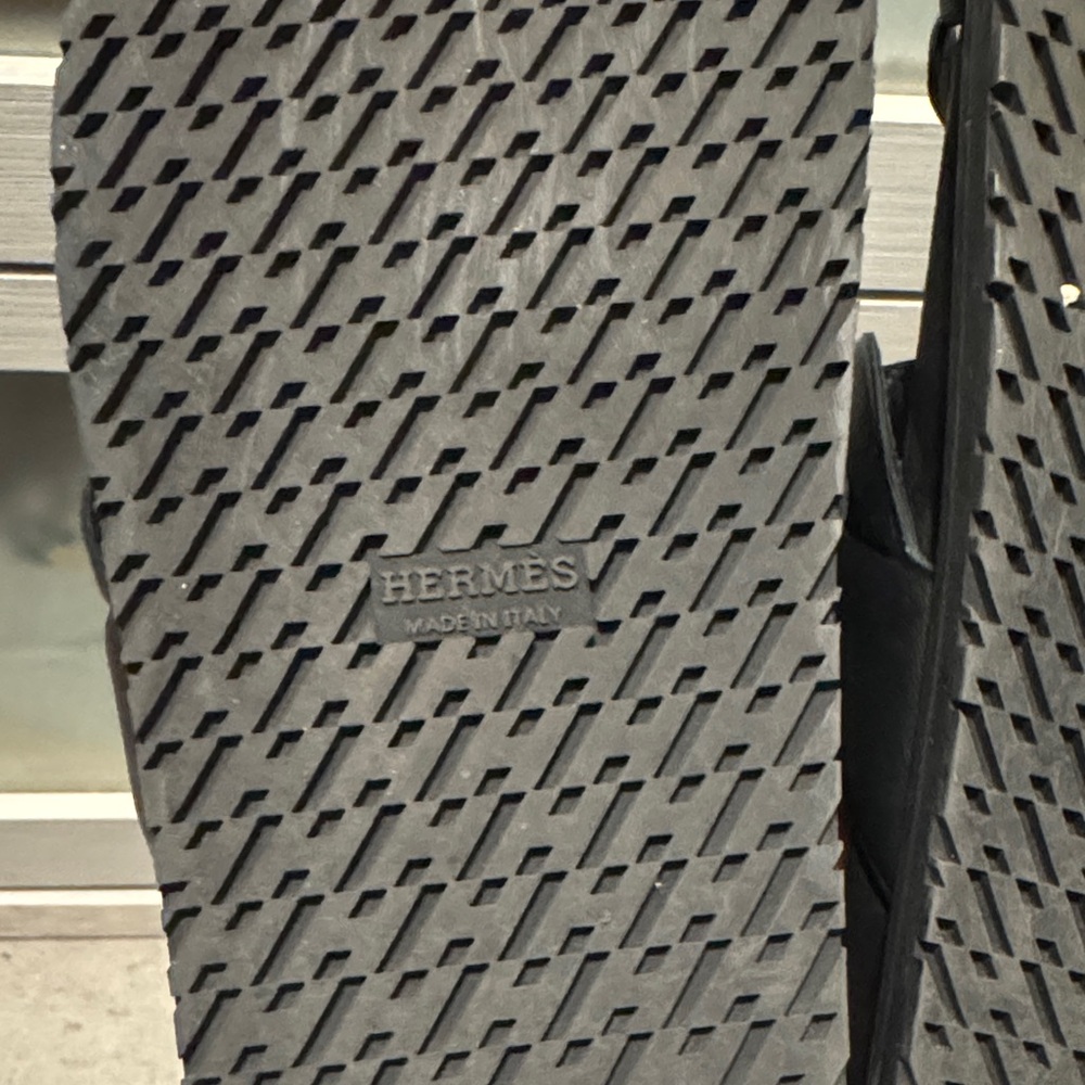Hermes “extra” black leather sandals - Picture 6 of 8
